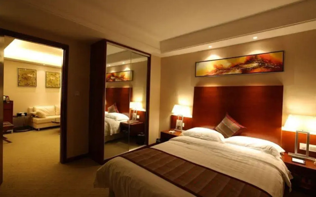 UC by Hyatt  West Railway St Hotel