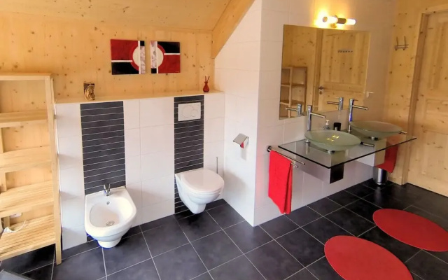 Tauernchaletxl Pro Sprudelb au en Sauna Hohentauern
