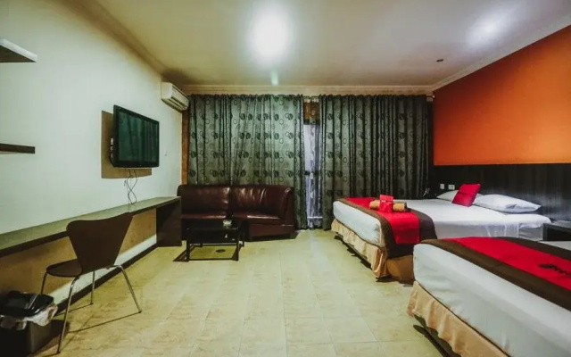 RedDoorz Plus near Jambi Prima Mall