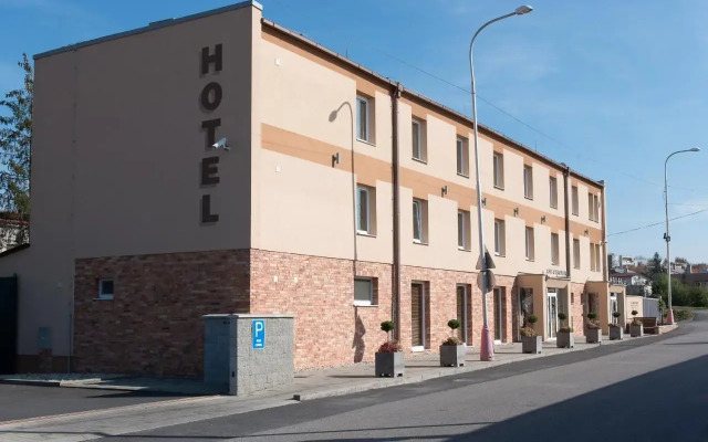 Hotel Carrera