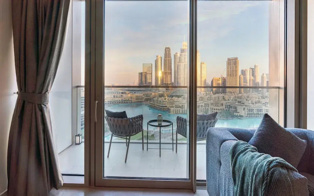 Skyline Majesty - Burj Khalifa and Fountain views