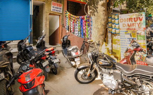 Hotel O Unique Delhi Home Stay