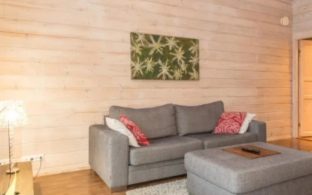 Holiday Home Luoston karpalo