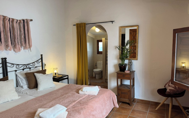 Casa Azafranes Boutique B&B