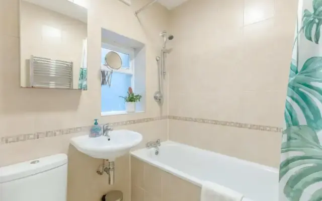 Serene & Stylish 1BD Flat - Tooting Bec!