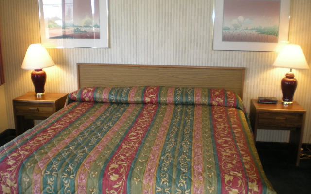 Coastal Breeze Inn