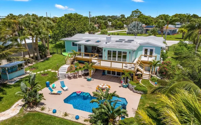 Mango Shores
