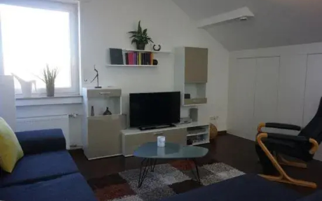Bed And Rooms