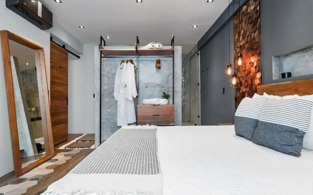 Life Boutique Condo