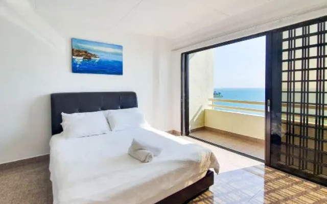Seaview Condo@Regency Tanjung Tuan/10px/3BR