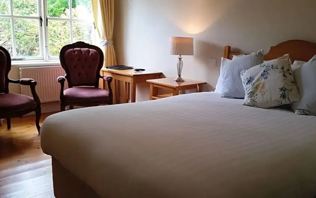 The Waterfront Hotel