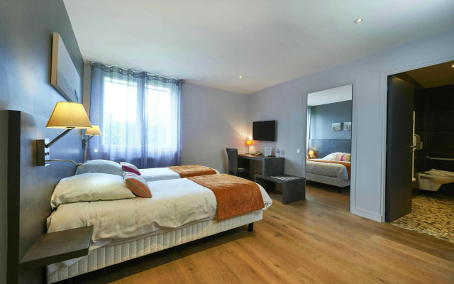 Cozy Hotel