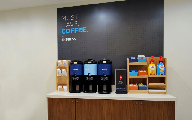 Holiday Inn Express Brooklyn - Kings Hwy by IHG