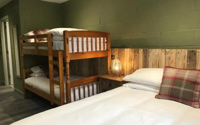Rostrevor Mountain Lodge & Glamping (Dog Friendly)