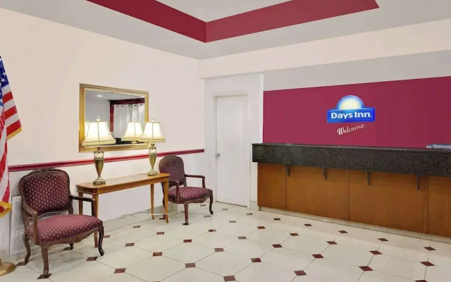 Days Inn And Suites Starkville