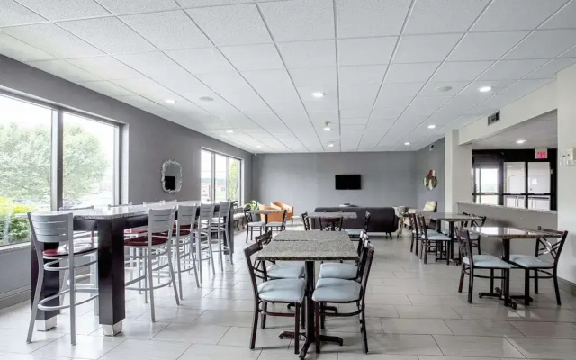 Econo Lodge Holly Springs