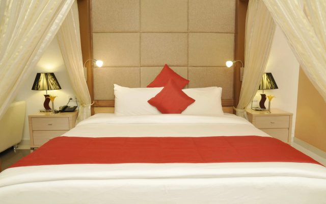 Seasons Hotel