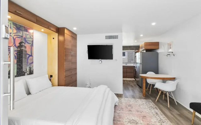 Modern Designer Studio with Pool