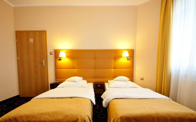 La Petite Hotel