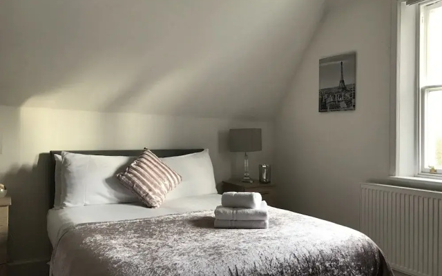 Olive Mount Suites
