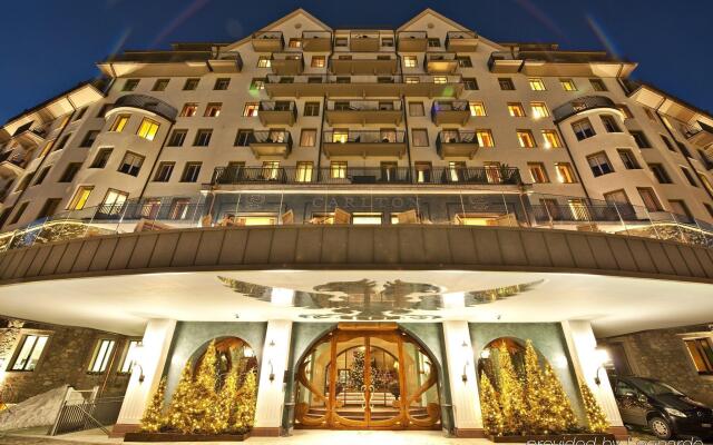 Отель Carlton Hotel St Moritz Швейцария, Ингейдин - отзывы, цены и фото номеров - забронировать отель Carlton Hotel St Moritz онлайн вид на фасад