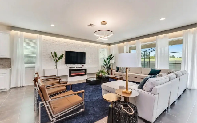 1580 Nassau Point Trail