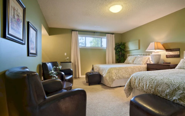 Kelowna Apple Tree Bed & Breakfast