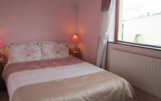 Greenfields Farmhouse