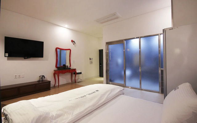 Hotel Insomnia