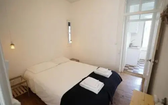 Mouraria Apartments