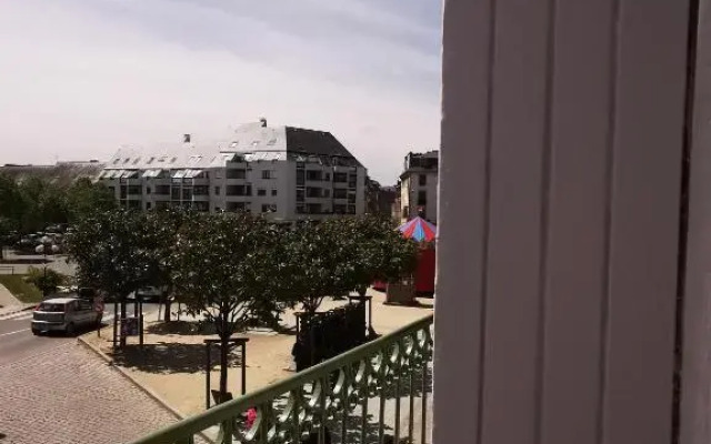 Studio Balcon De La Place