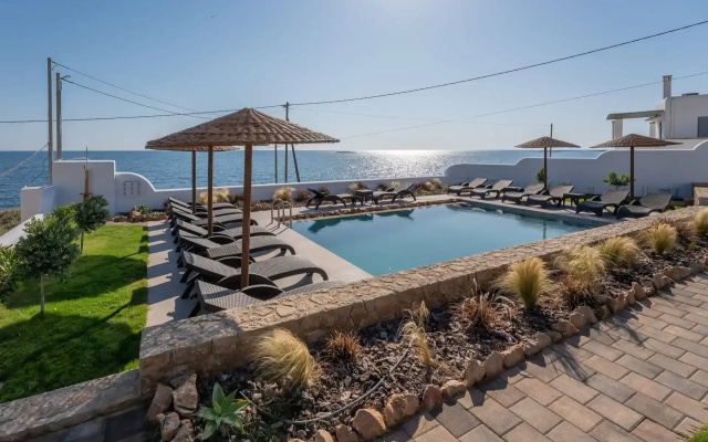 Skyros Trias