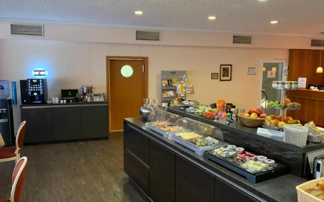 Hotel Well Garni