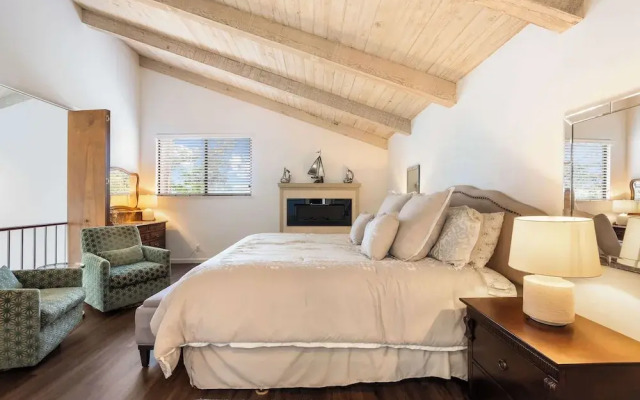 Heavenly Carmel Stay for 10!