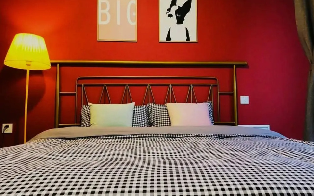 Bulldog Apartment