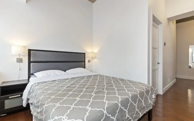 Condotel LeLuxe St-Denis St - mtlFlats