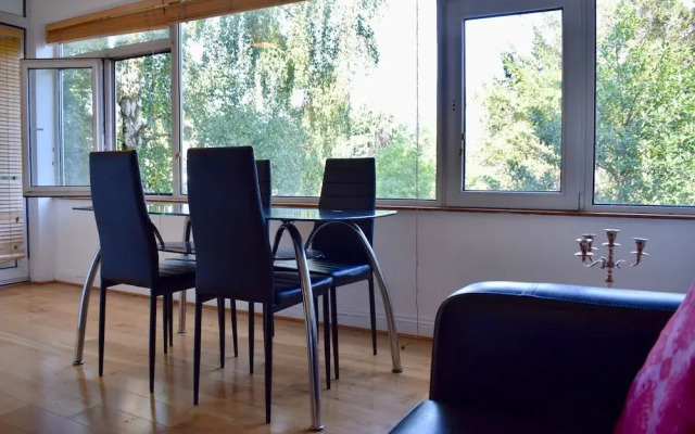 2 Bedroom Apartment Close to City Centre