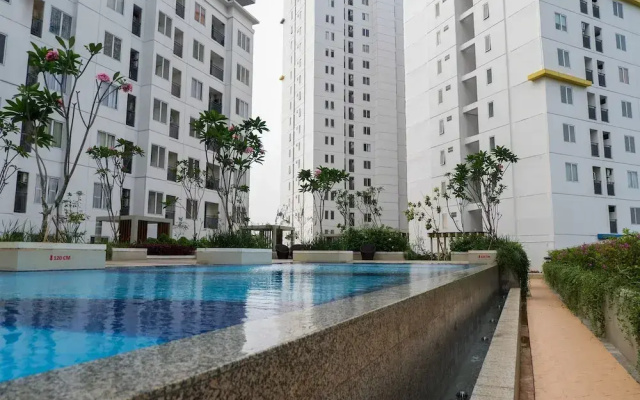 Stylish and Modern 2BR Bassura City Apartment