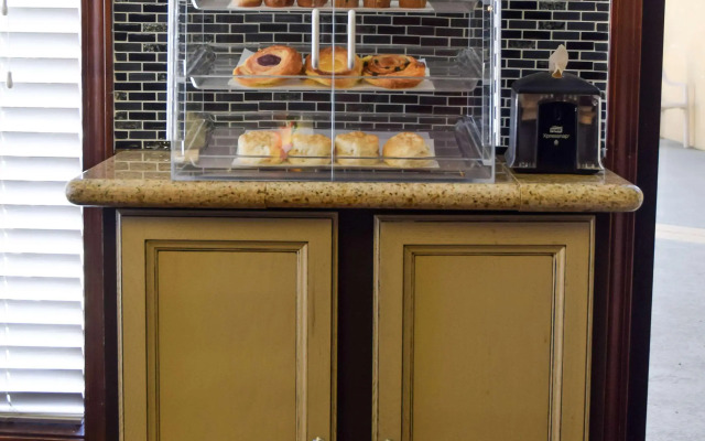 Best Western Fairwinds Inn