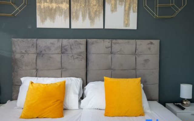 2 bed Smart Stay in Five Ways