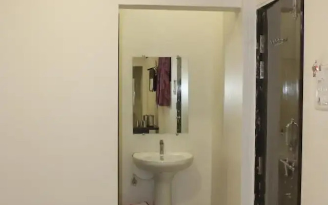 Hotel Radhika Inn