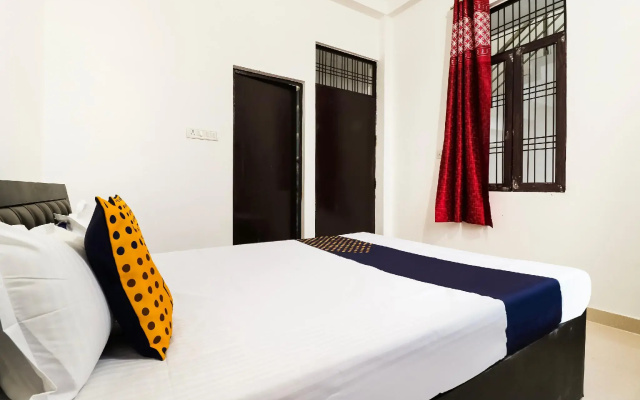 SPOT ON 69082 Indra Palace
