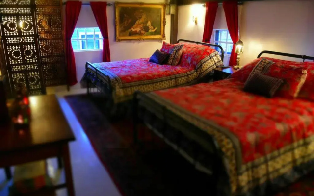 Daniels House Inn