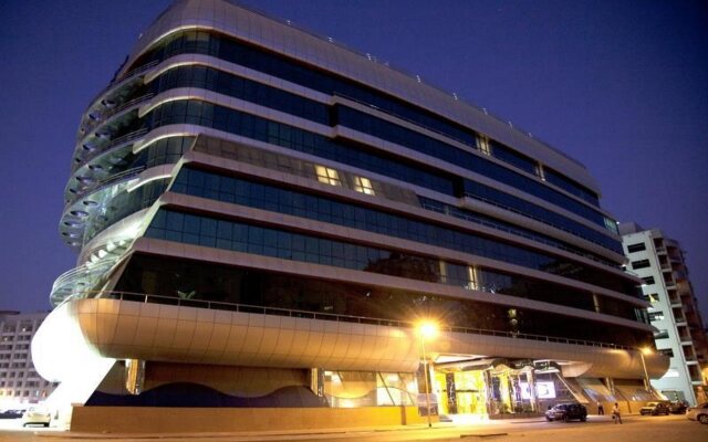 Grand Excelsior Hotel Al Barsha вид на фасад