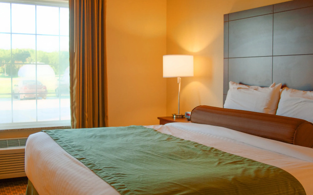Cobblestone Inn & Suites - Winterset, IA