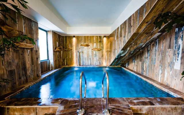 Le Hameau des Pesquiers Ecolodge, Curio Collection