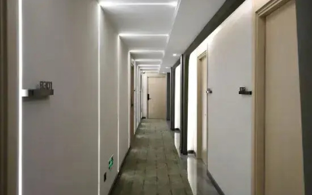 Jinwu Zhixuan Business Hotel (Jinhua Shimao City Plaza Wuzhou Ancient City Scenic Area Branch)