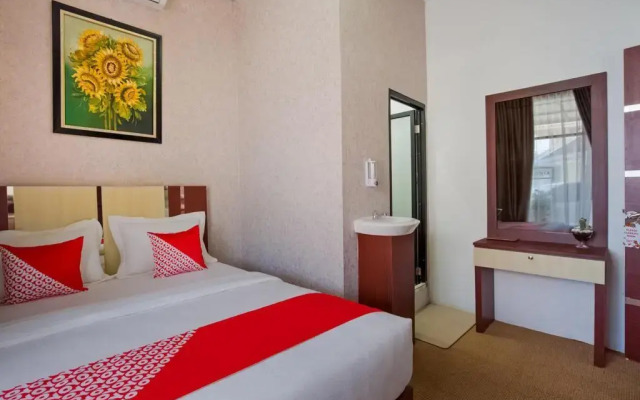 OYO 3225 Alinia Guest House Syariah