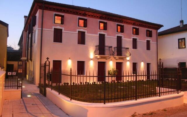 Отель Villa Giotto вид на фасад