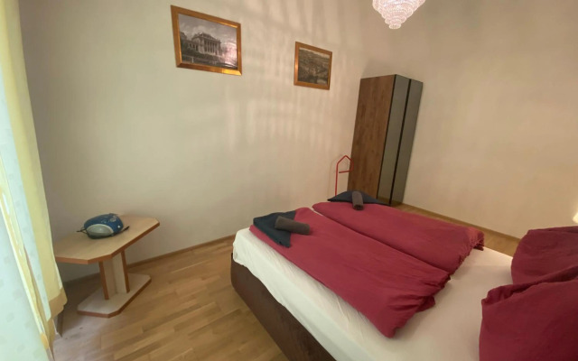 Apartments Opera